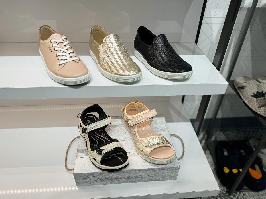 Images Roderer Shoe Center