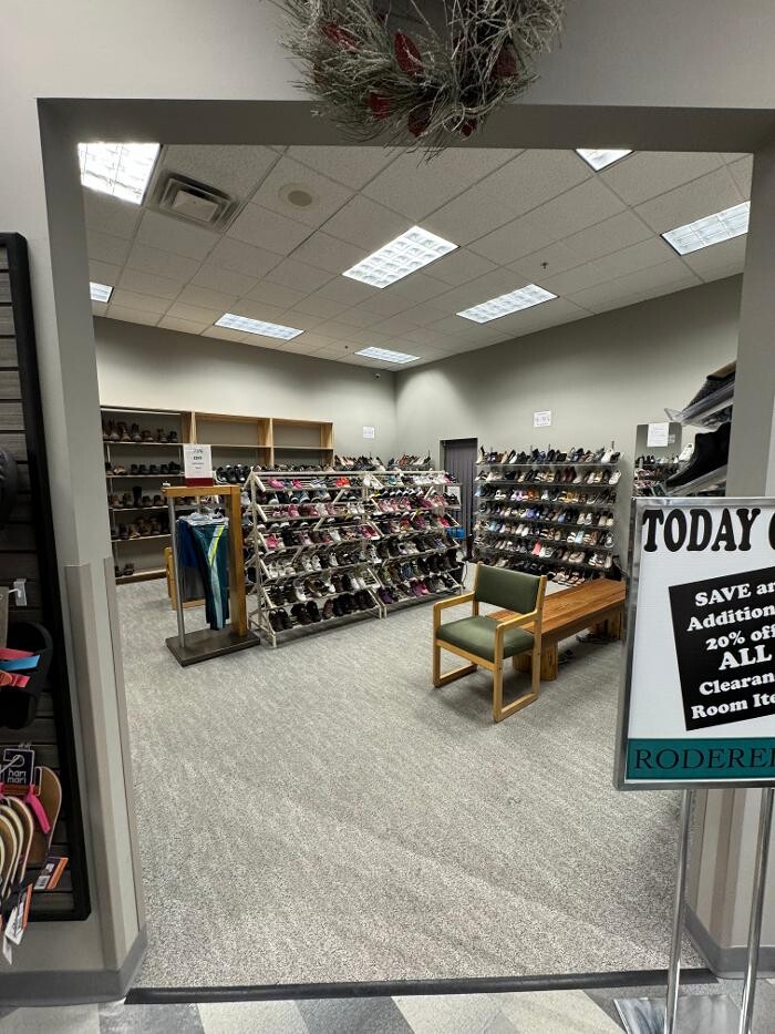 Images Roderer Shoe Center