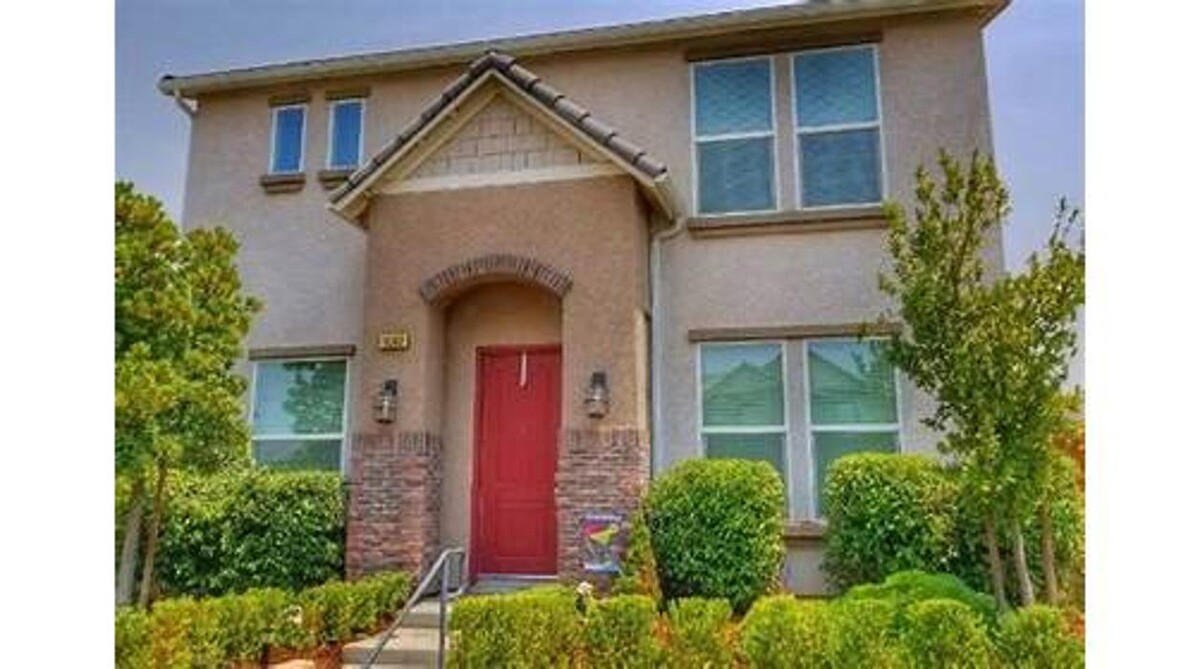 Images KF Home Sales