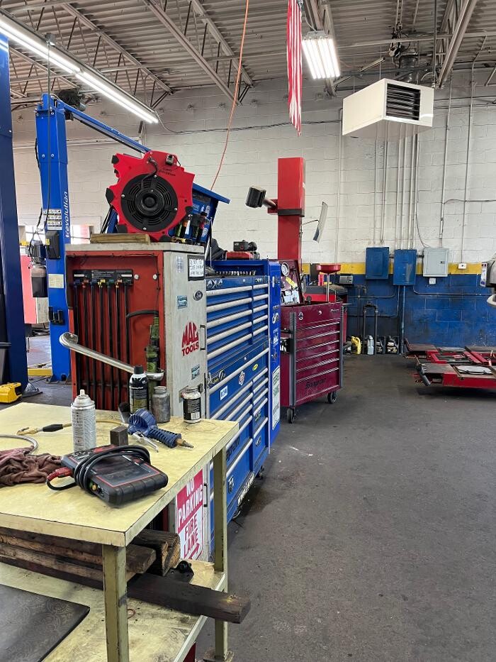 Images Gallagher Tire & Automotive