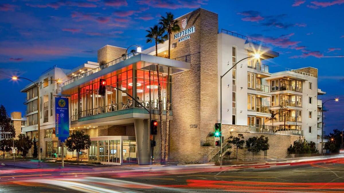 Images Neptune Marina