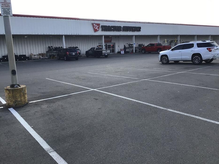 Images Tractor Supply Co.