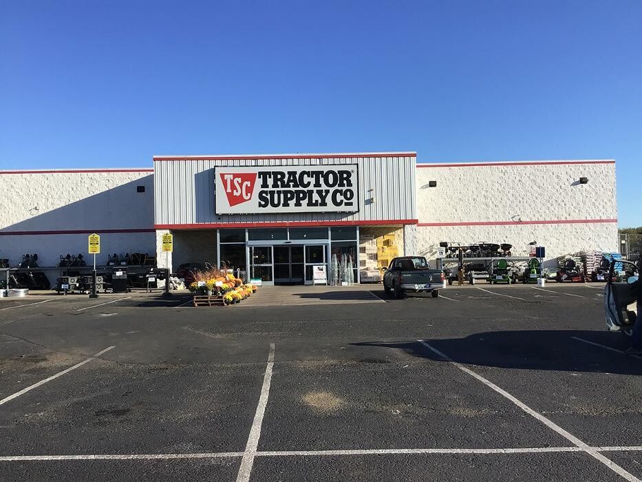 Images Tractor Supply Co.