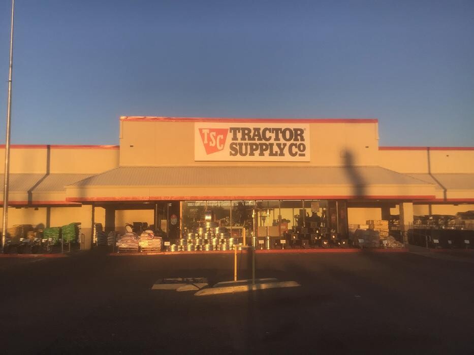 Images Tractor Supply Co.