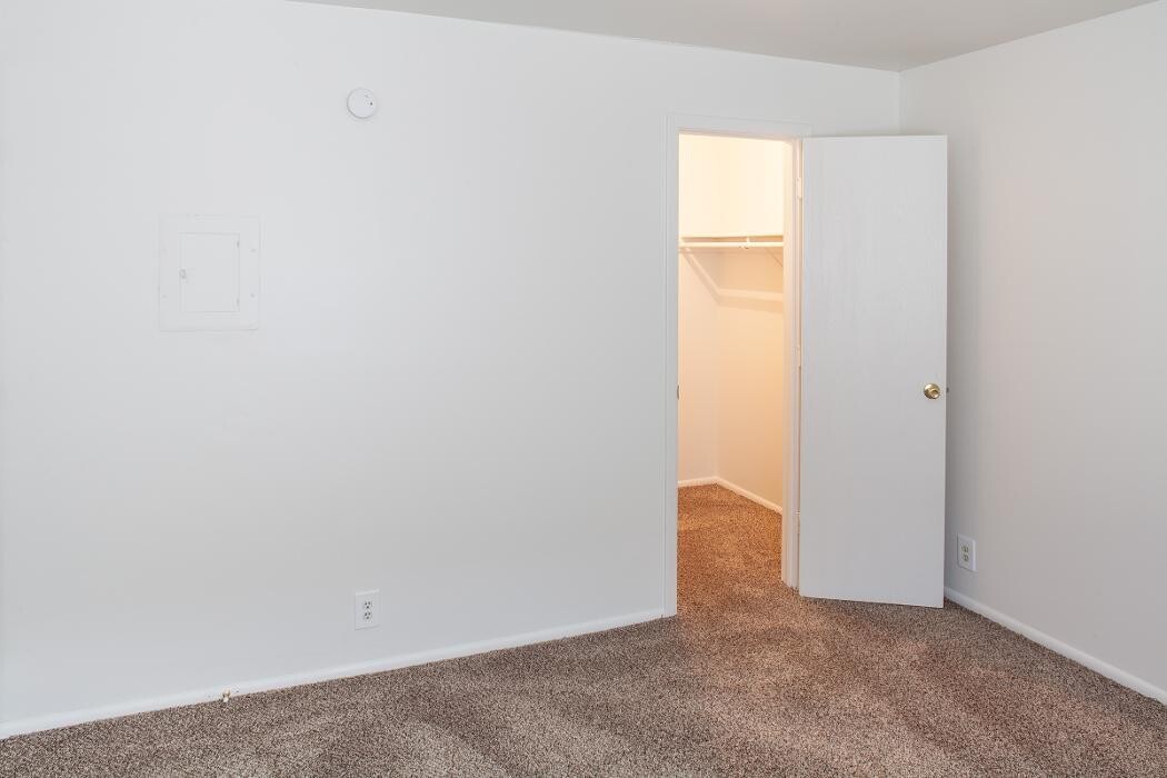 Images Franklin Cove Apartments