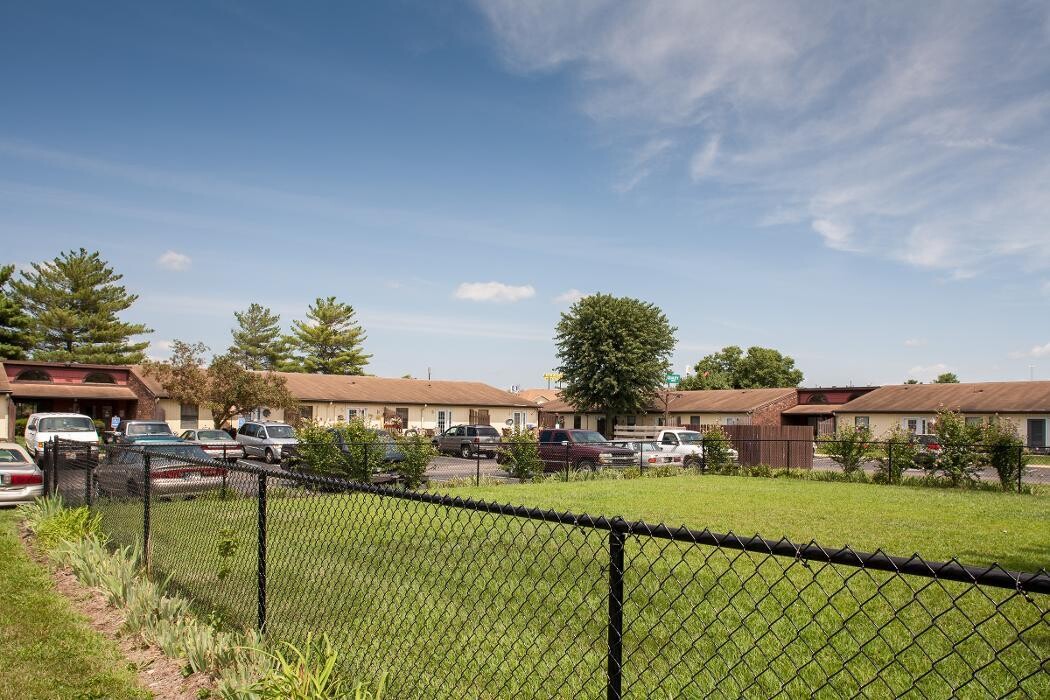 Images Franklin Cove Apartments