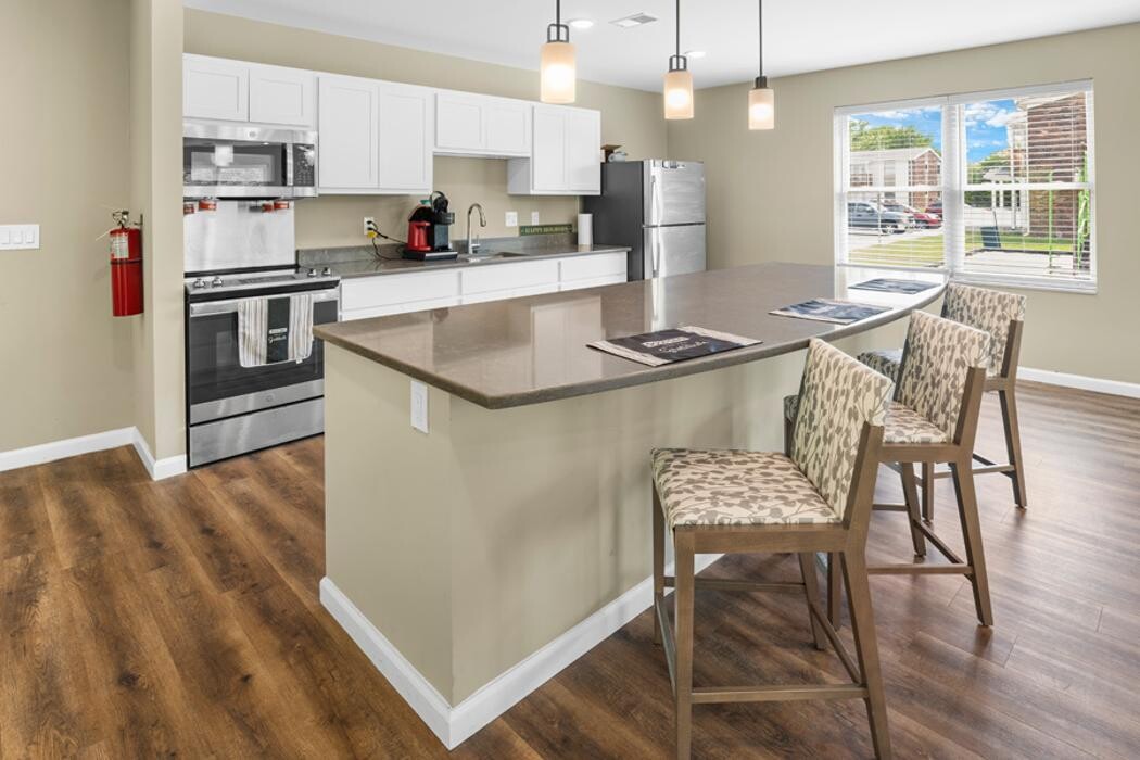 Images Franklin Cove Apartments