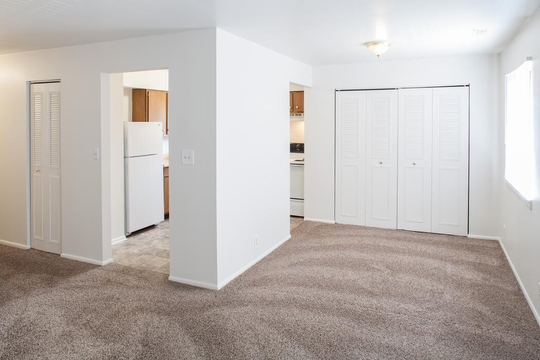 Images Franklin Cove Apartments