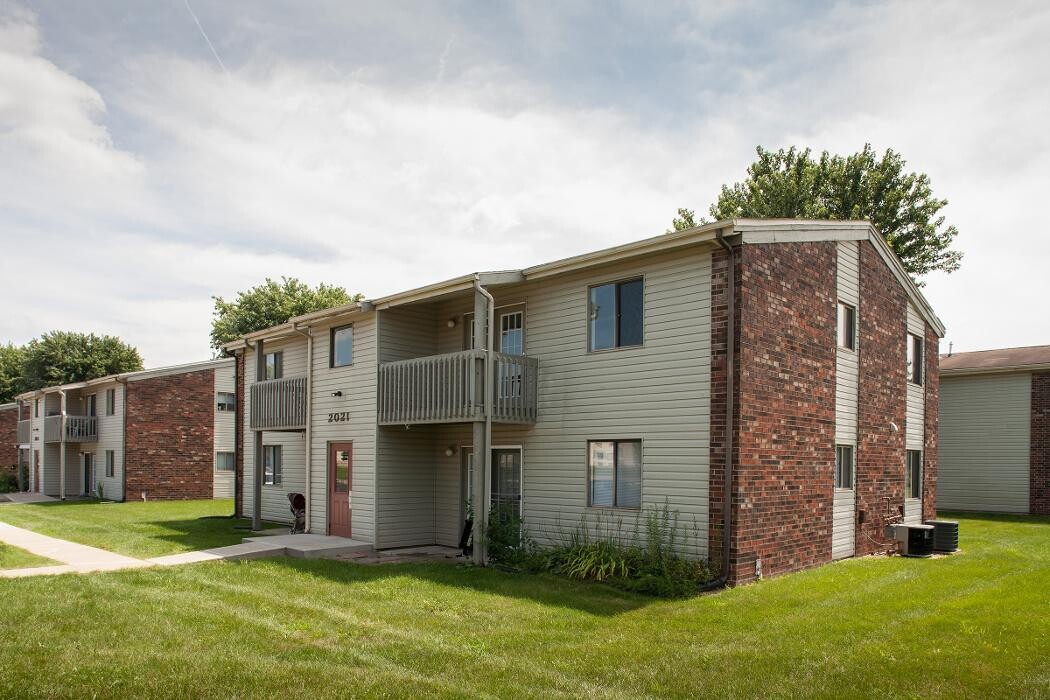 Images Franklin Cove Apartments