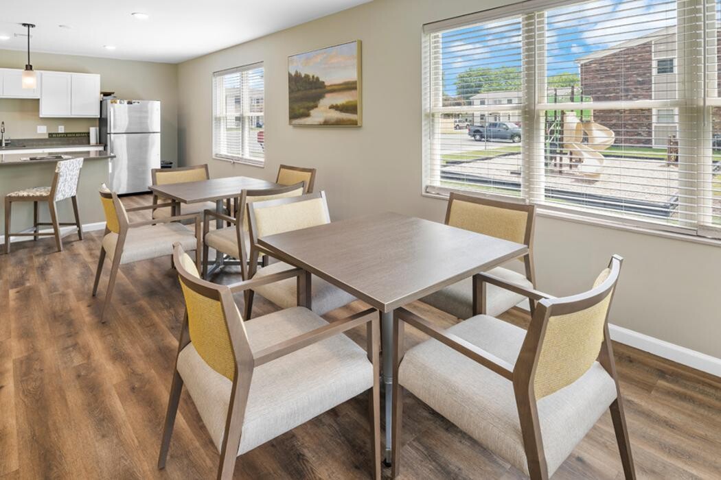 Images Franklin Cove Apartments