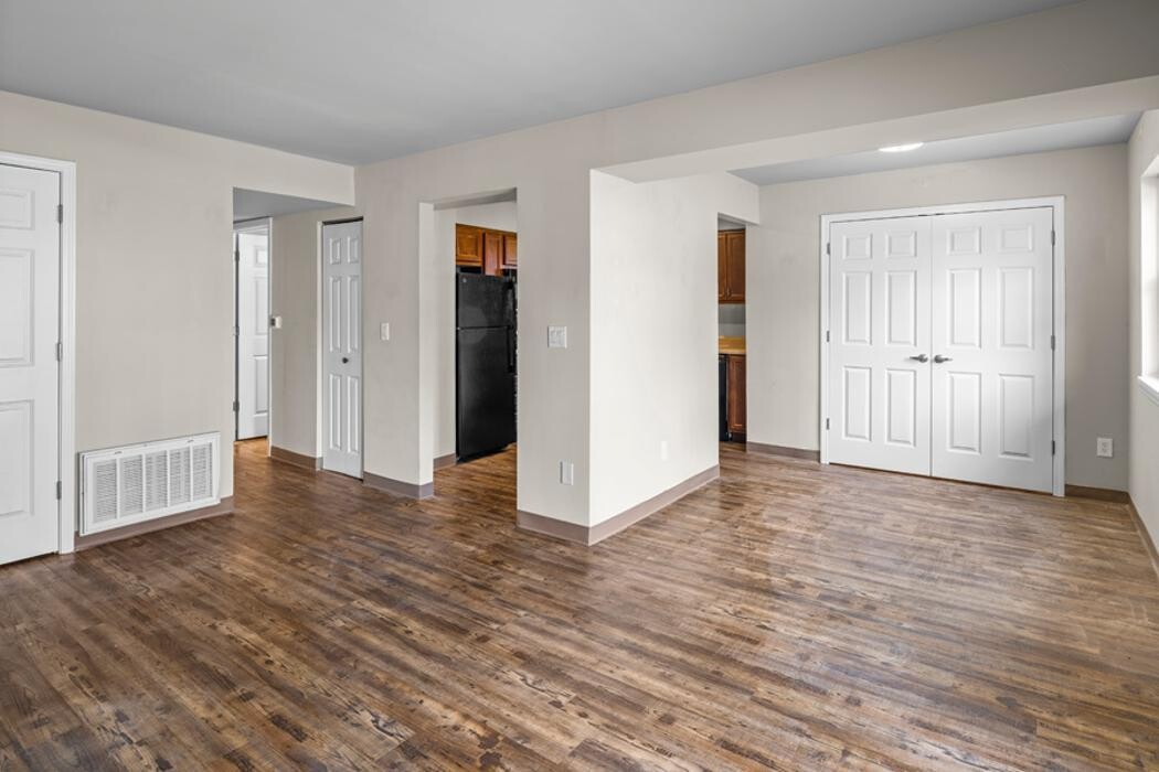 Images Franklin Cove Apartments