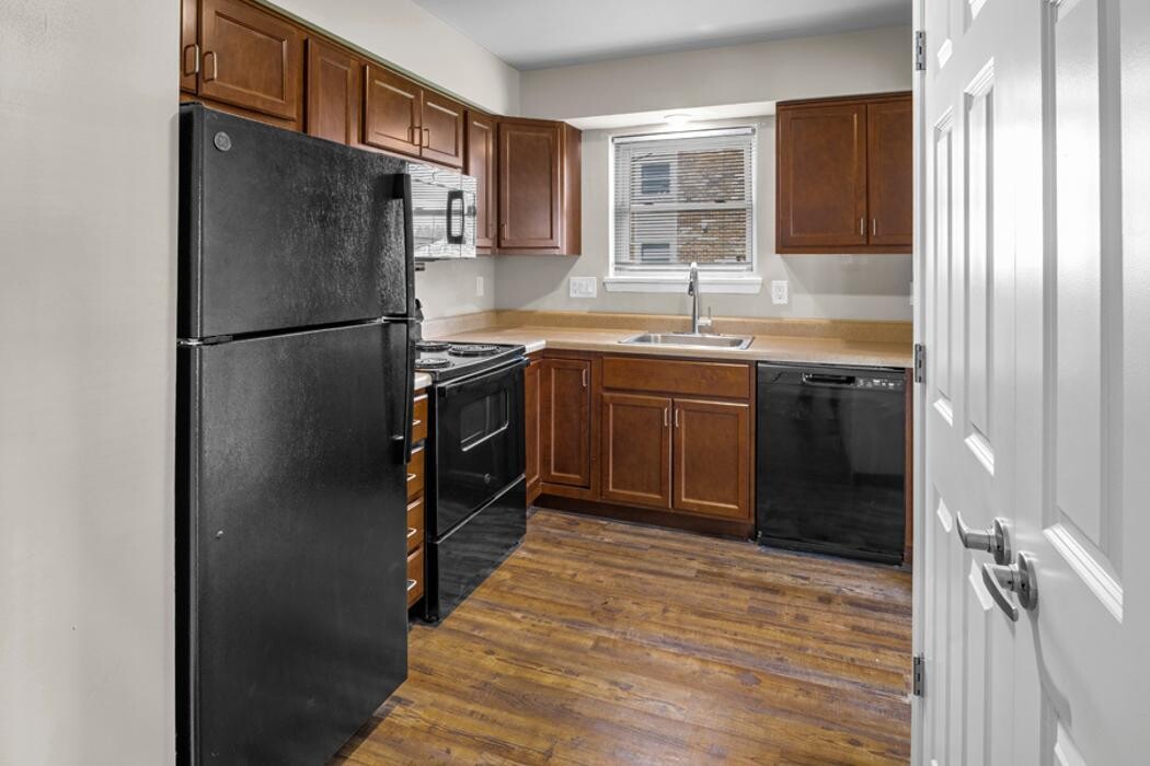 Images Franklin Cove Apartments