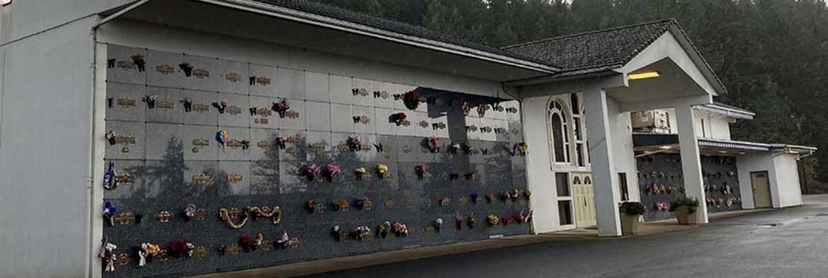 Images Springfield Memorial Gardens / Springfield Memorial Funeral Home