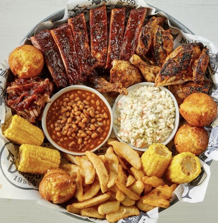 Images Famous Dave's Bar-B-Que