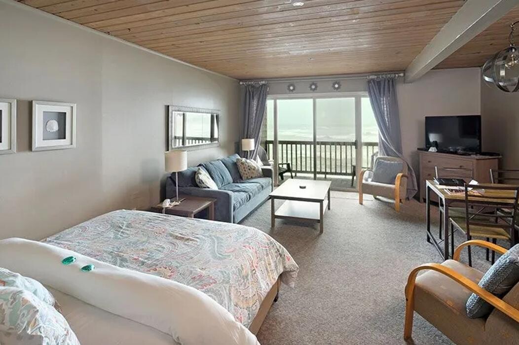 Images Lanai at the Cove