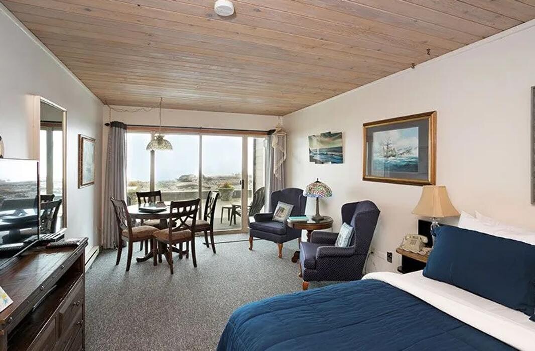 Images Lanai at the Cove