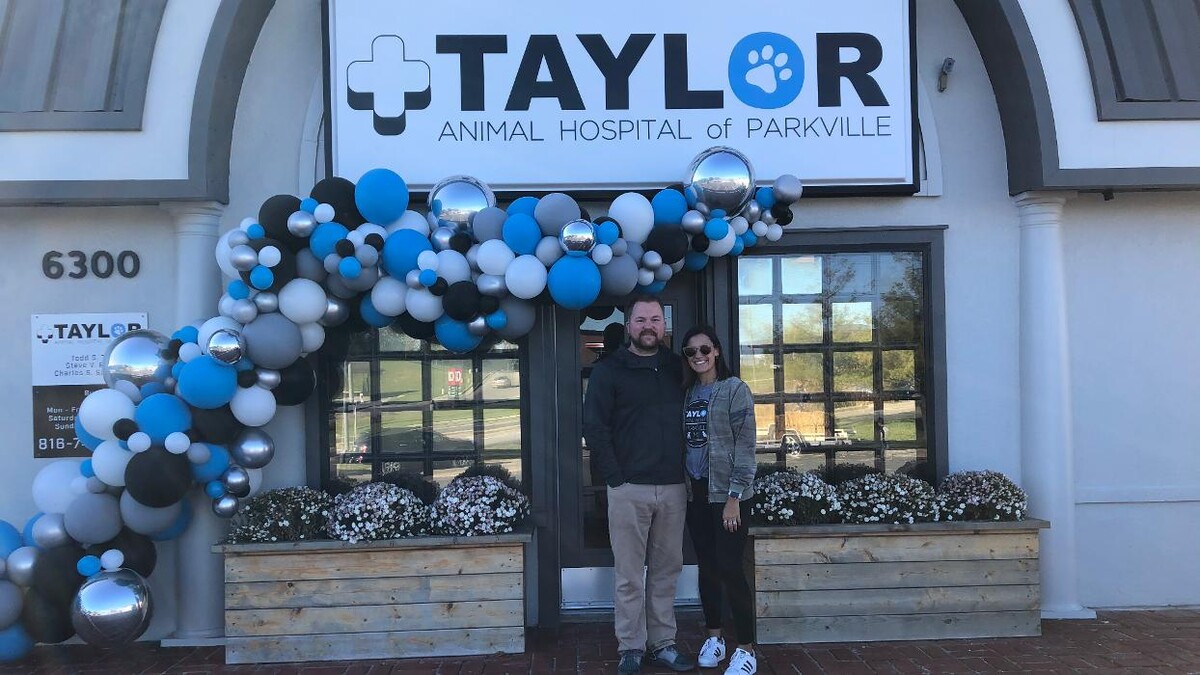 Images Taylor Animal Hospital of Parkville