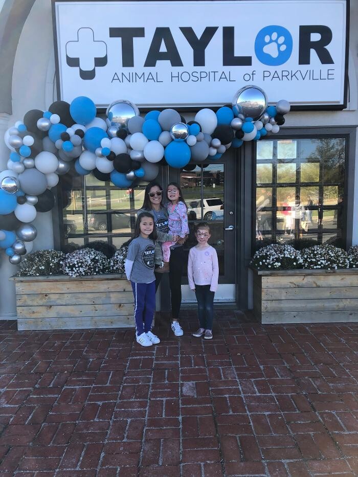 Images Taylor Animal Hospital of Parkville