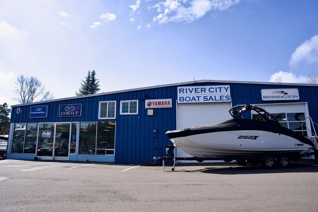 Images River City Boat Sales & Marine Services