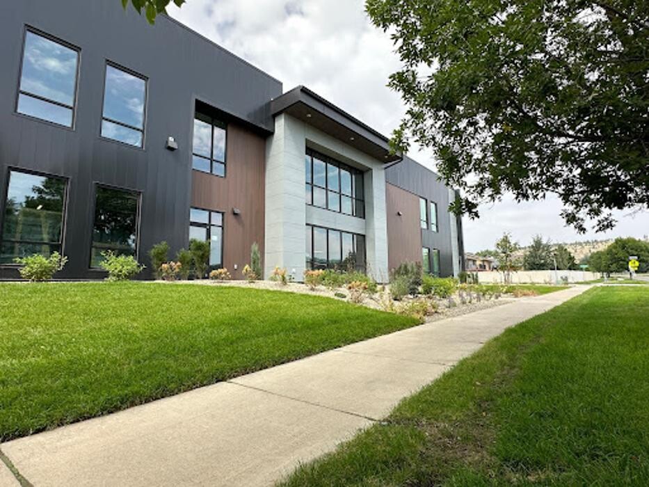 Images NAI Business Properties