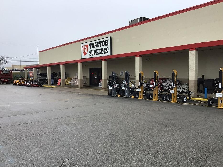 Images Tractor Supply Co.