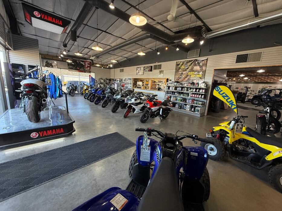 Images Mountain Valley Motorsports