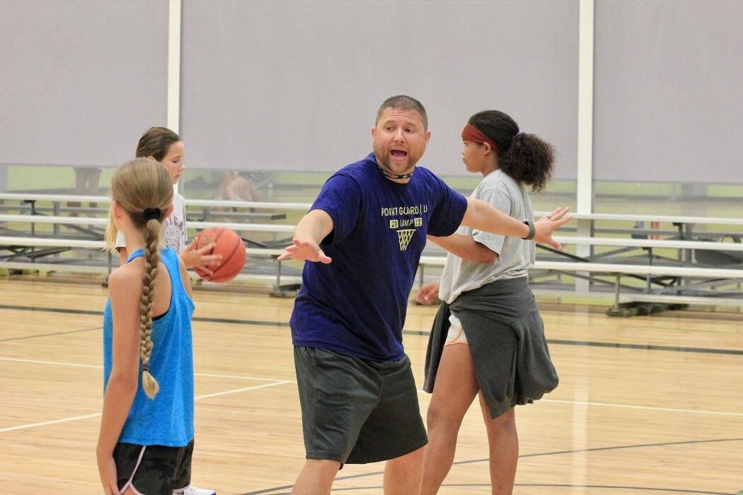 Images Mid-Kansas Title Co Inc