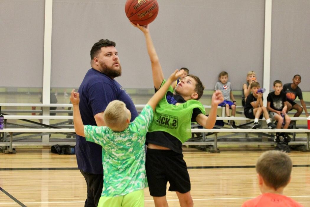 Images Mid-Kansas Title Co Inc