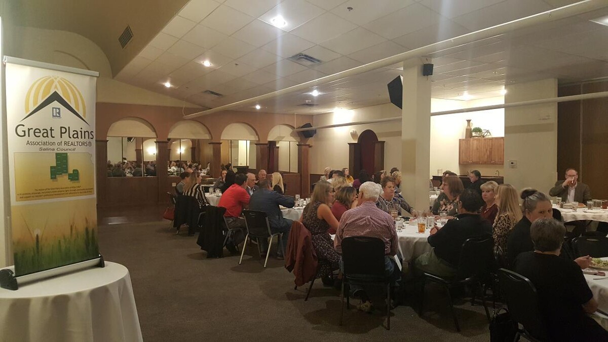 Images Mid-Kansas Title Co Inc