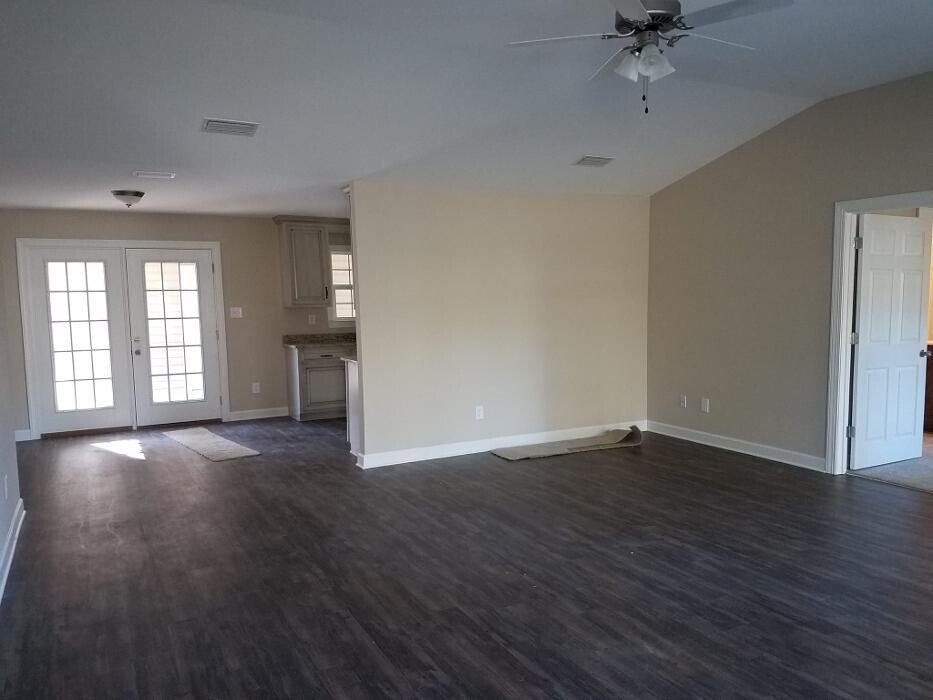 Images S.S. Steele Homes