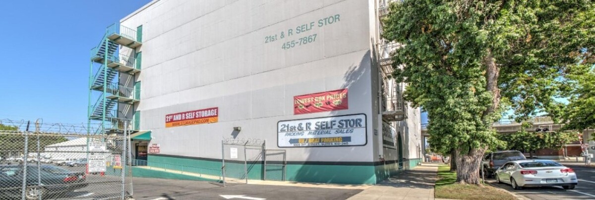 Images 21st and R Self Storage