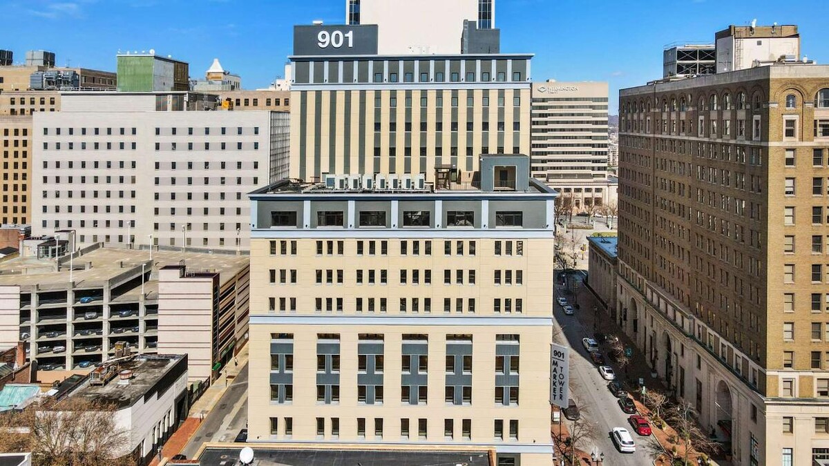 Images 901 Market Tower