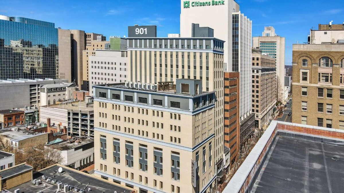 Images 901 Market Tower