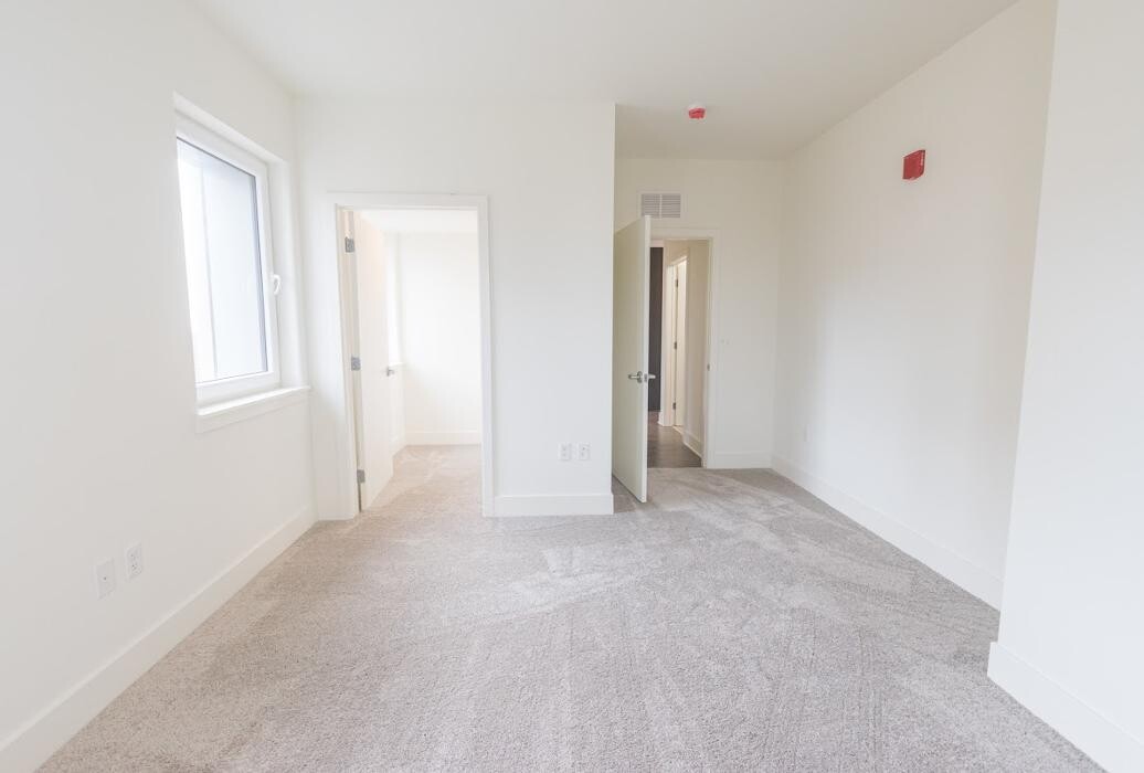 Images 901 Market Tower