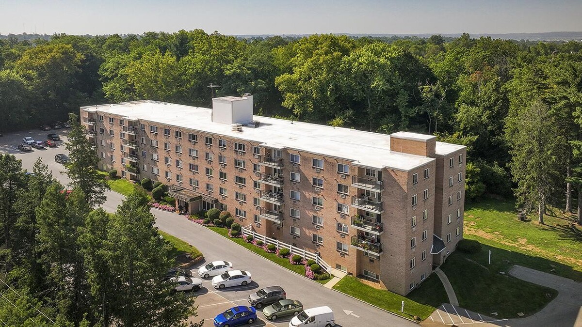 Images Norriton East Apartments
