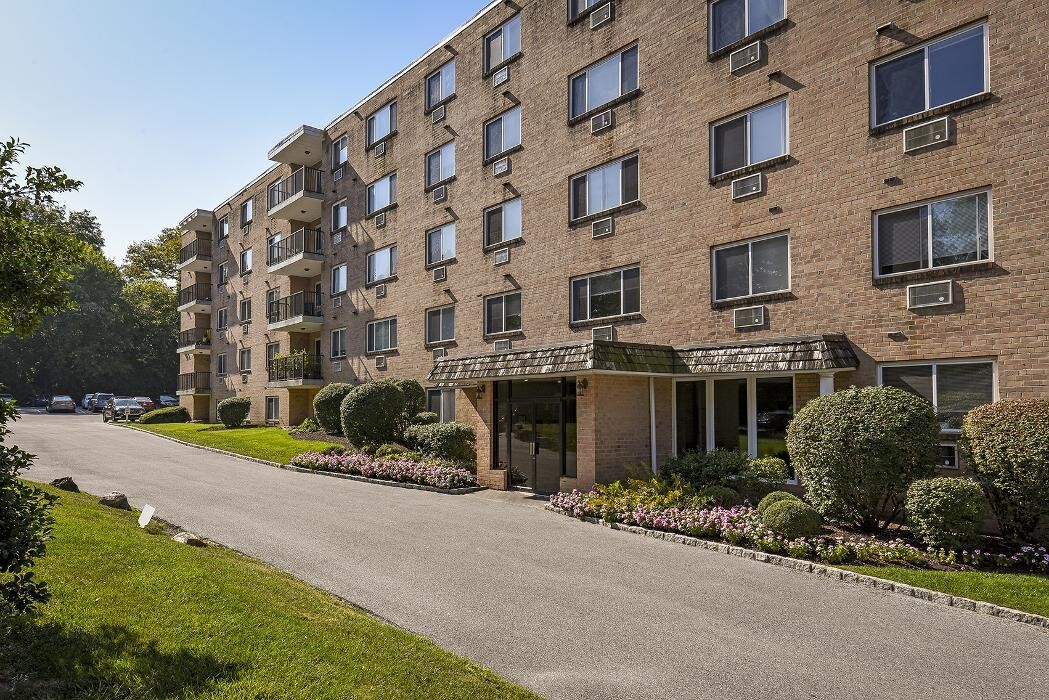 Images Norriton East Apartments