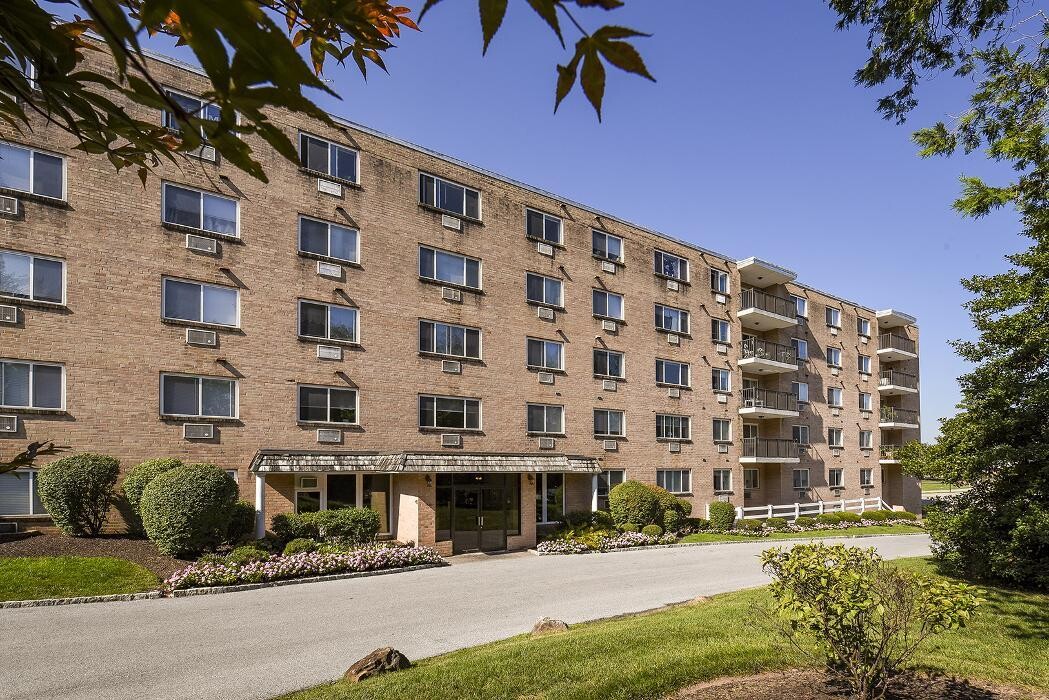 Images Norriton East Apartments