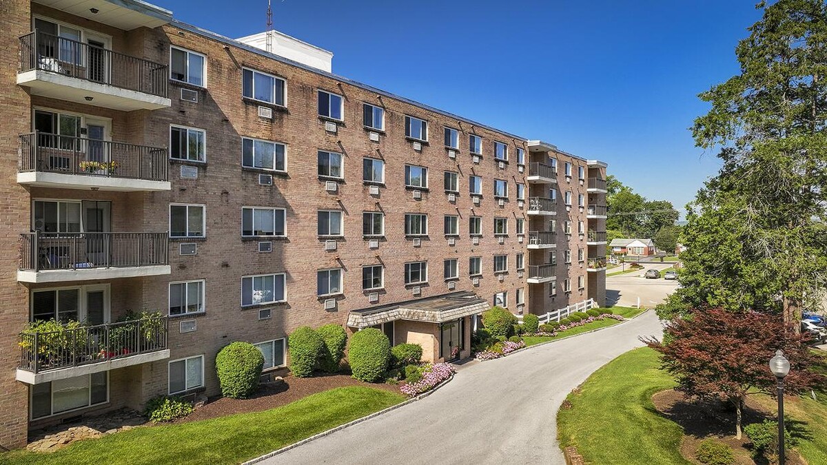 Images Norriton East Apartments