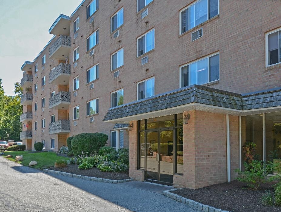 Images Norriton East Apartments