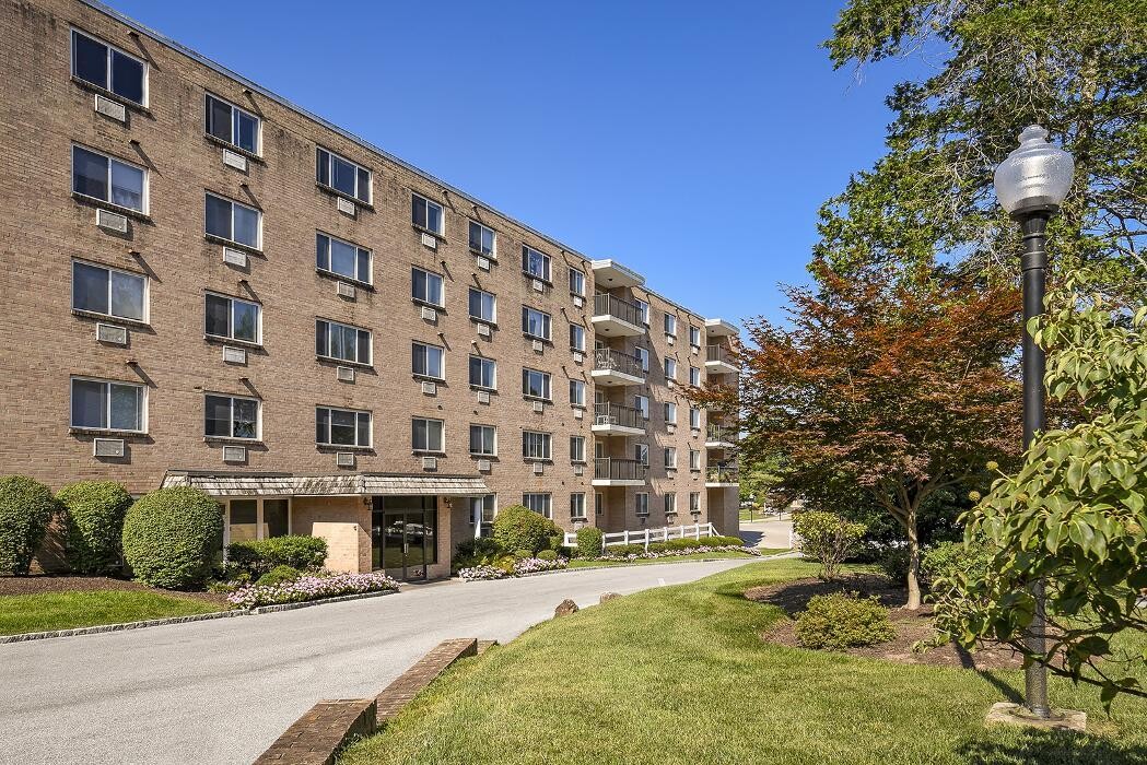 Images Norriton East Apartments