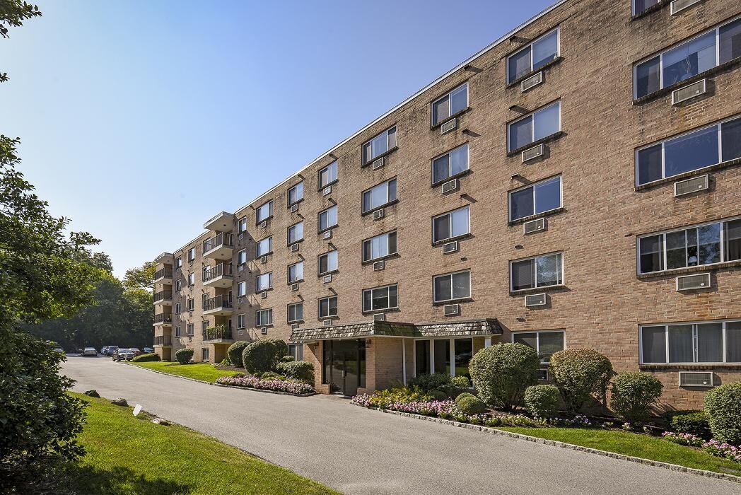 Images Norriton East Apartments