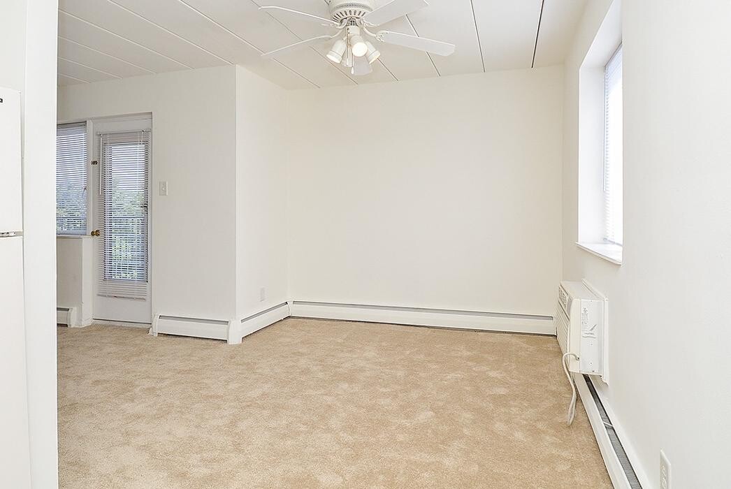 Images Norriton East Apartments