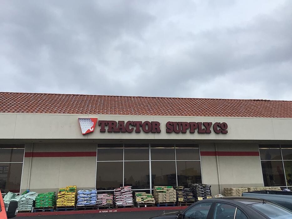 Images Tractor Supply Co.