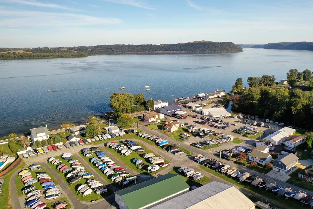 Images Long Level Marina