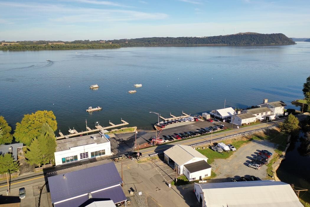 Images Long Level Marina