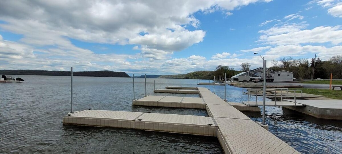 Images Long Level Marina