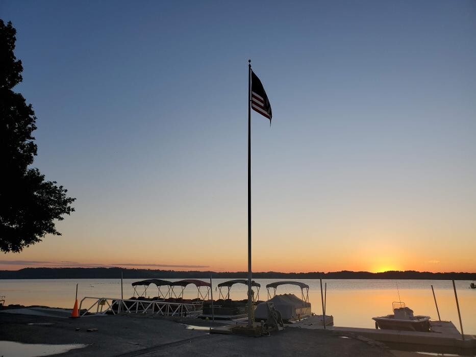 Images Long Level Marina