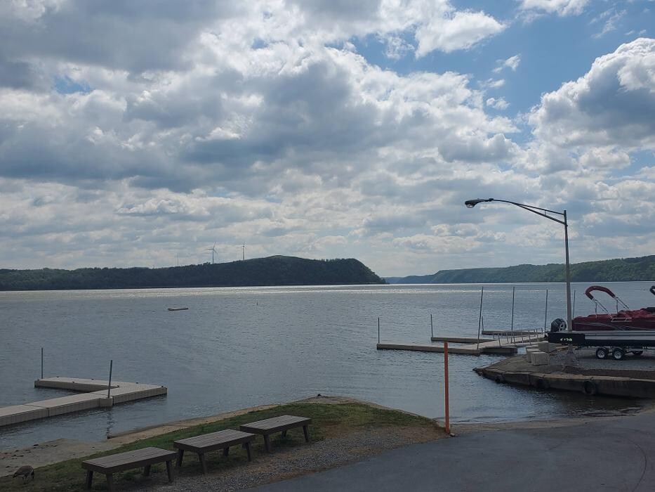 Images Long Level Marina