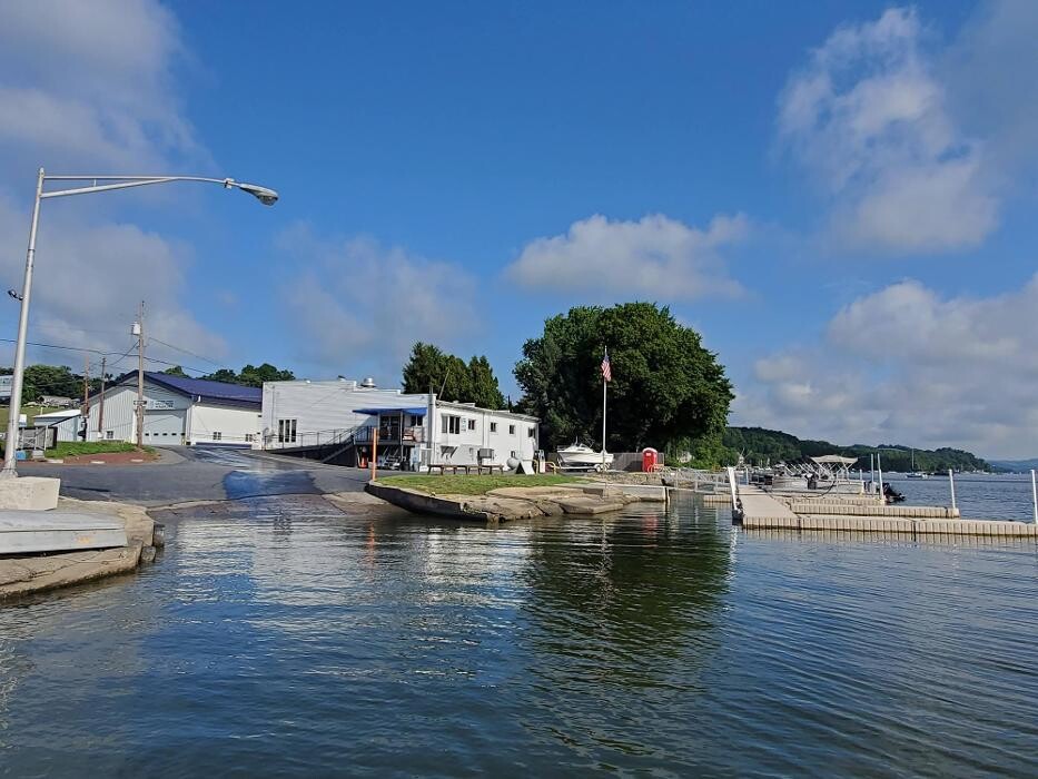 Images Long Level Marina