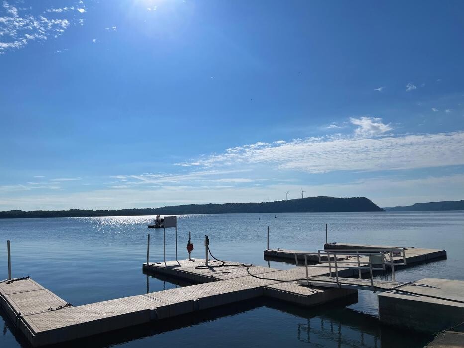 Images Long Level Marina